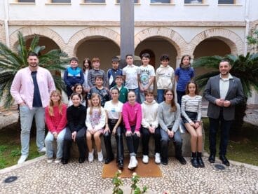 Miembros del Consell de infancia y adolescencia de Ondara