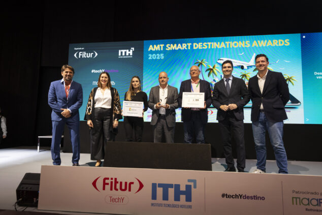 Imagen: Representantes de Benissa y Dénia en los AMT Smart Destinations Awards