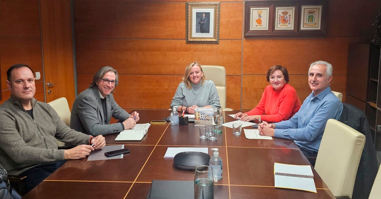 Reunión en Calp sobre el proyecto Historia Social Única