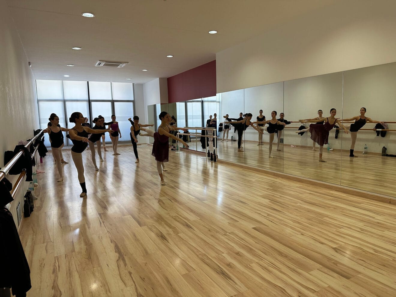 Ensayos del Jove Ballet de La Marina en Gata de Gorgos 13