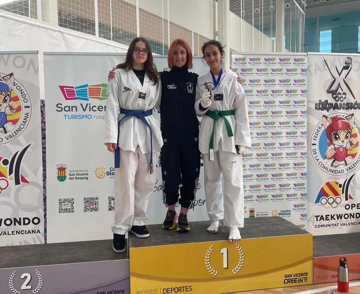 equipo del club taekwondo athenea de calp