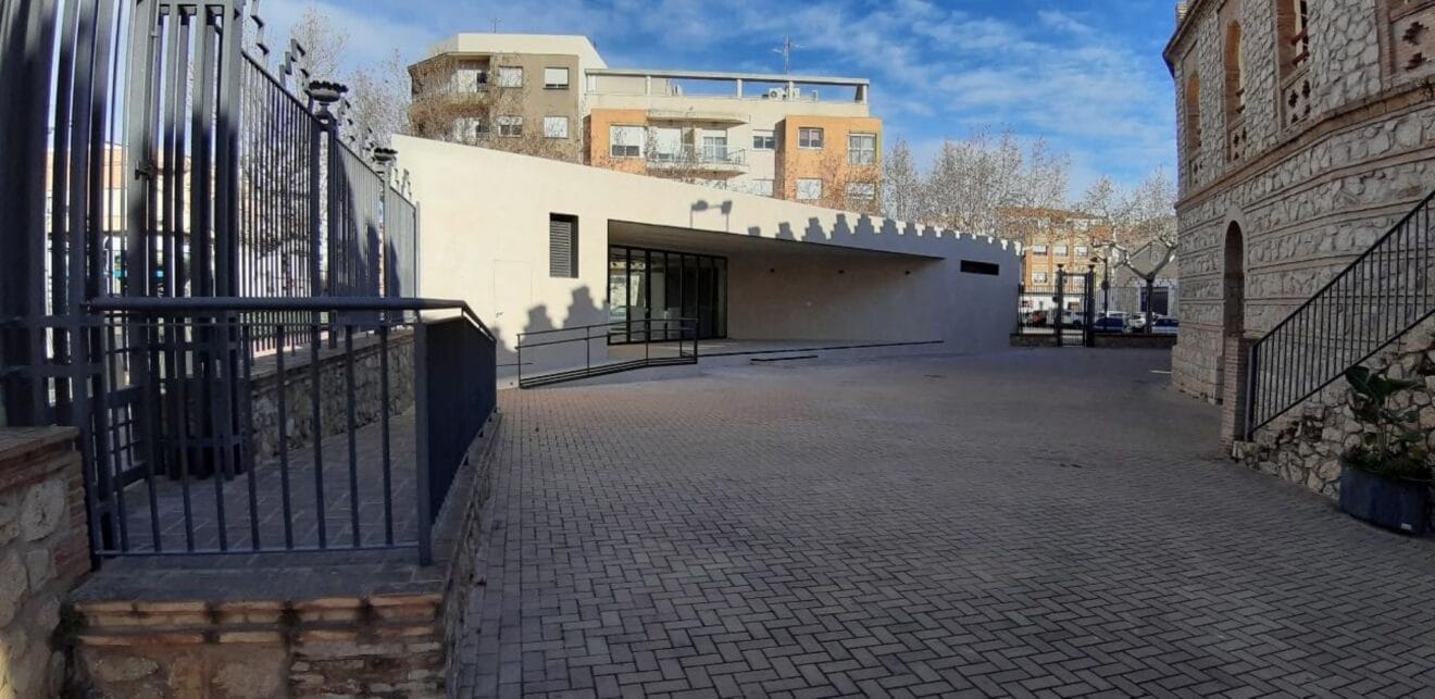 Exterior bar-restaurante plaça de bous