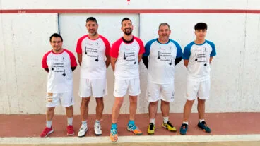 Jugadores del torneo de pilota valenciana ‘Graneres i Recogedors’ dels Poblets