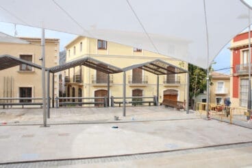 La renovada Plaza Mayor de Ondara11