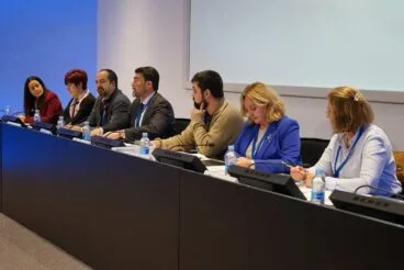 mesa que preside la 17a asamblea de la fvmp