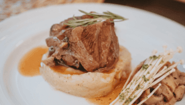 Platos que saborean la excelencia en Salones Carrasco