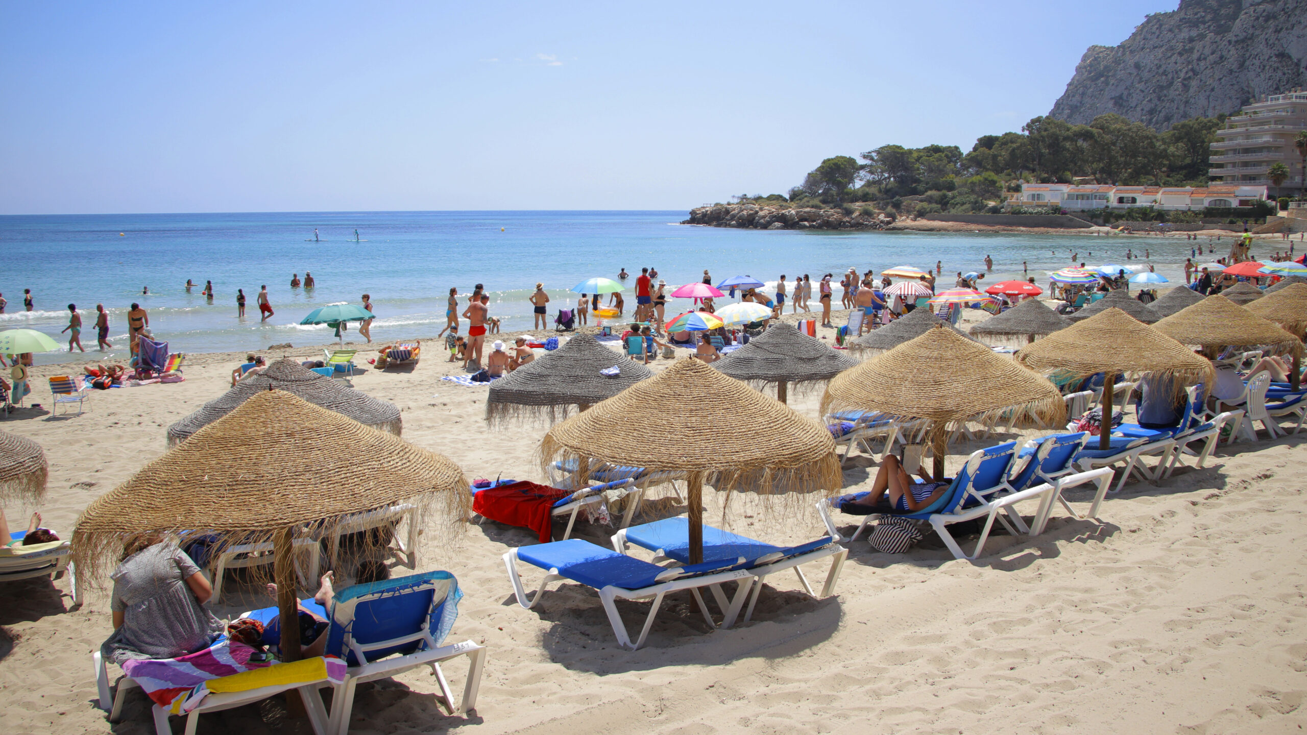 playa de calp al inicio de la temporada estival scaled