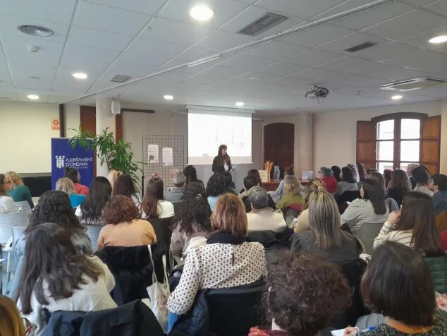 Imagen: Ponencia en la VII Trobada Educació Infantil en Ondara