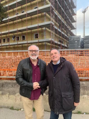 Sergi Ferrús con el alcalde de Orte