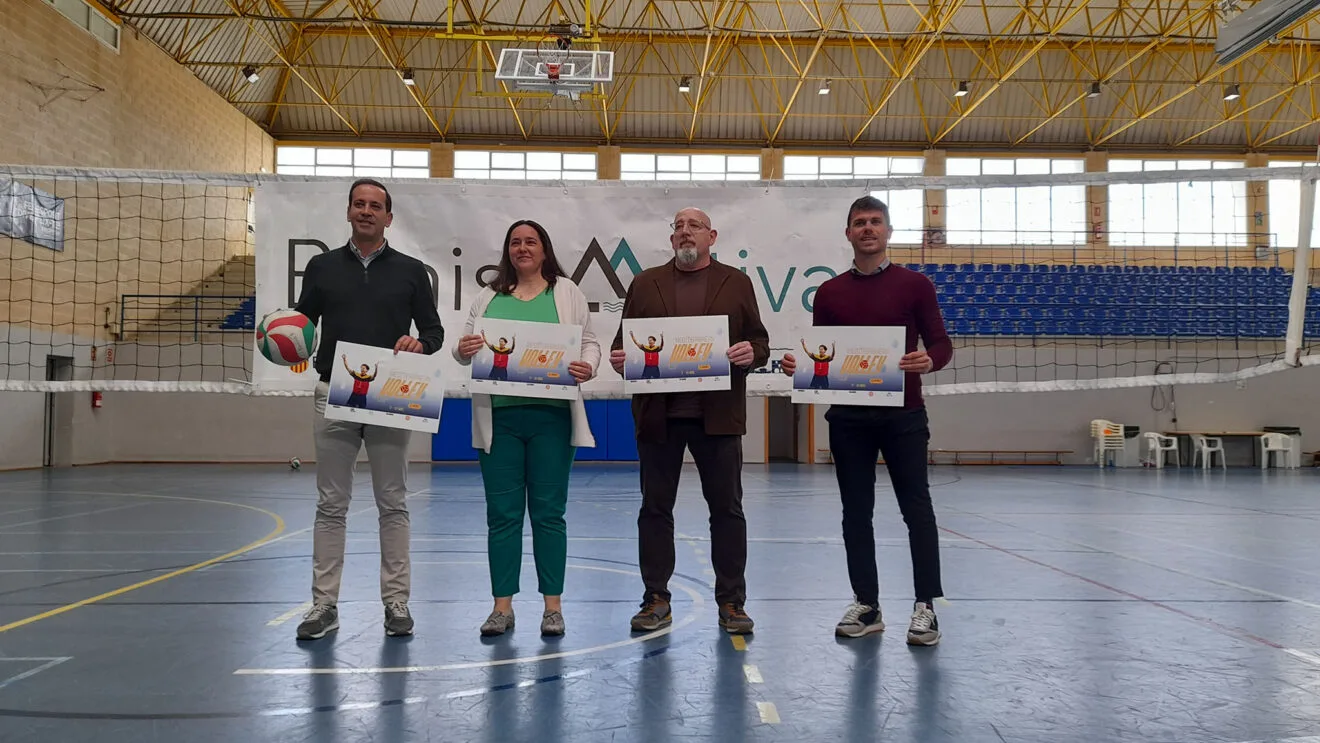 Arturo Poquet, Adrián Cabrera, Nacho Macipe y Ana Rivera en el polideportivo Palau Sant Pere de Benissa