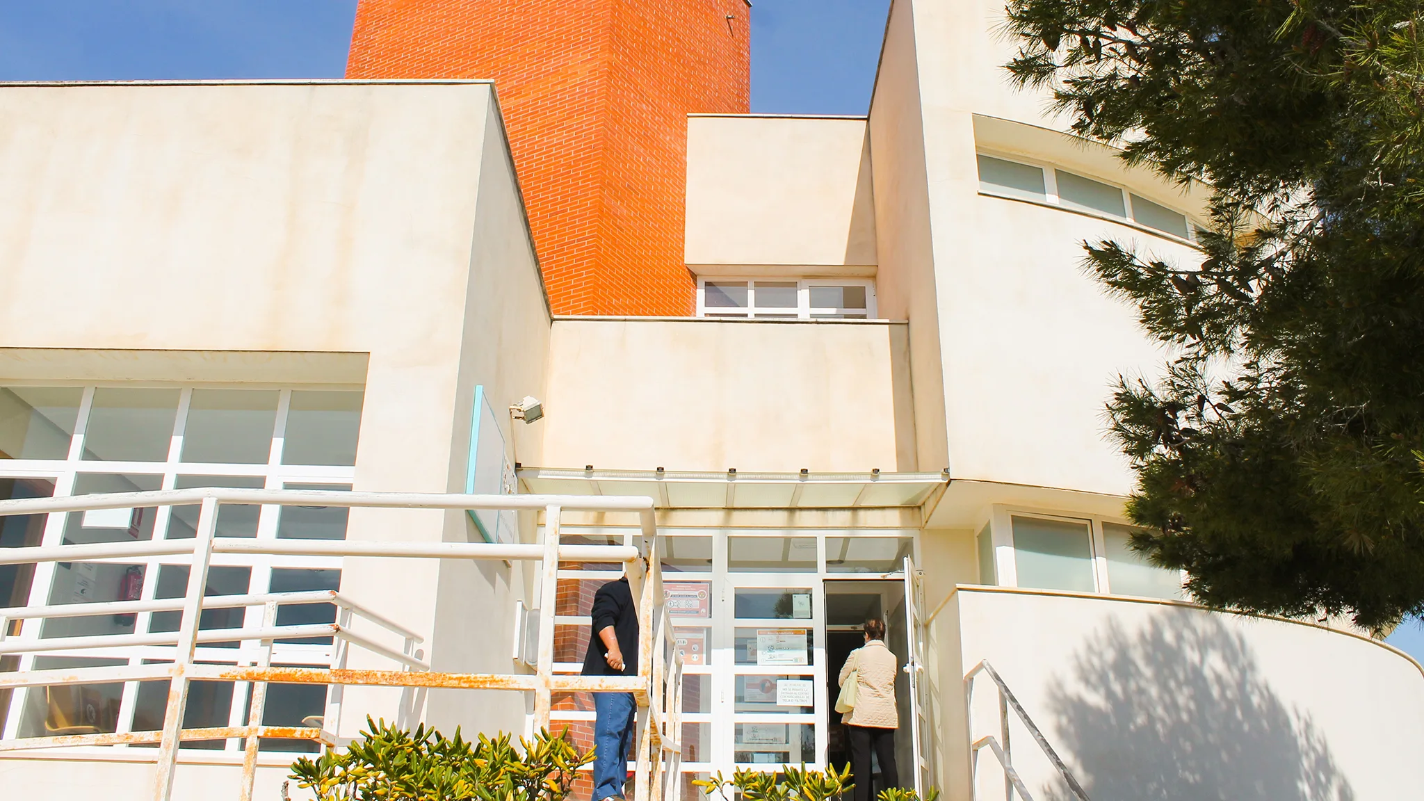 centro de salud de teulada archivo