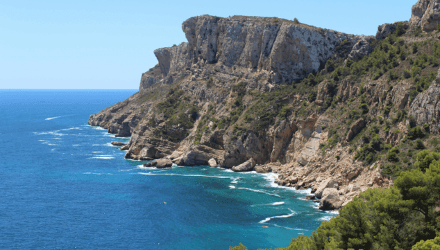 Imatge: Descobreix capvespres involviables davant de la costa mediterrània