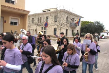 Dones Els Poblets y sus mandalas protagonizan el 8M 04