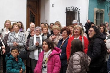 Dones Els Poblets y sus mandalas protagonizan el 8M 17