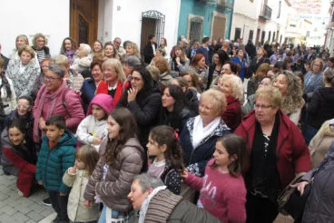 Dones Els Poblets y sus mandalas protagonizan el 8M 24