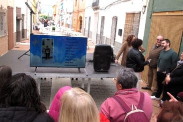 Dones Els Poblets y sus mandalas protagonizan el 8M 25