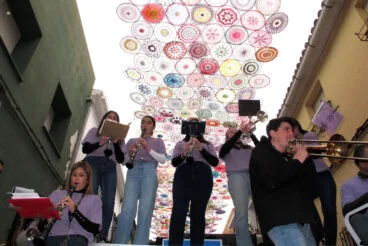 Dones Els Poblets y sus mandalas protagonizan el 8M 38