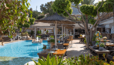 el placer de comer al aire libre en un entorno unico