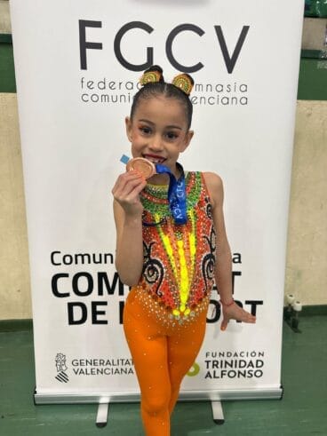 La gimnasta Isabella como tercera provincial