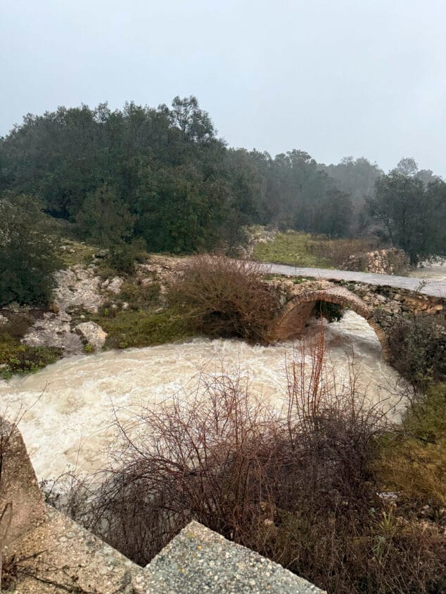 Imagen: La Vall d'Alcalà durante las lluvias de marzo de 2025