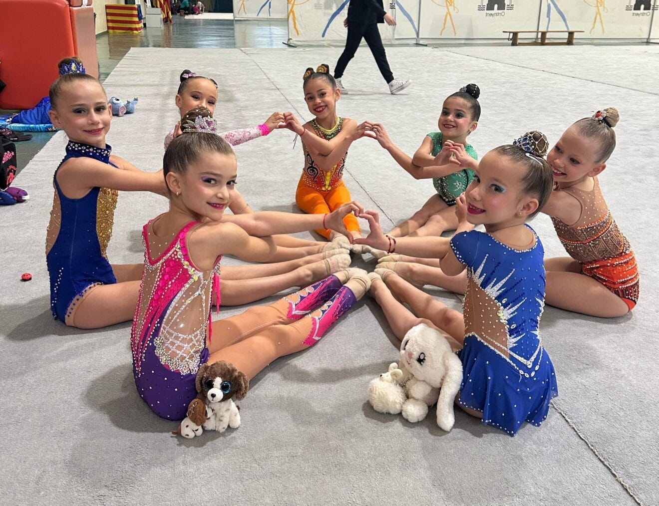 Las gimnastas del Club Gimnasia Les Marines de Calp