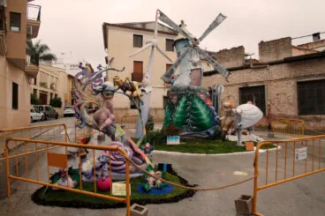 Monumento de la Falla Plaça i Natzaré de Pego en 2022