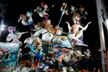 Monumento grande de la Falla Centro de Dénia en 2025