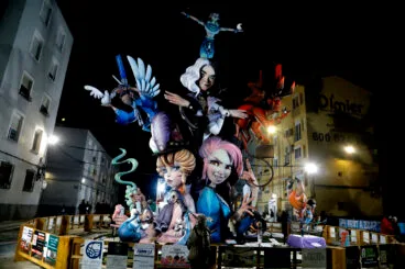 Monumento grande de la Falla Diana de Dénia en 2025