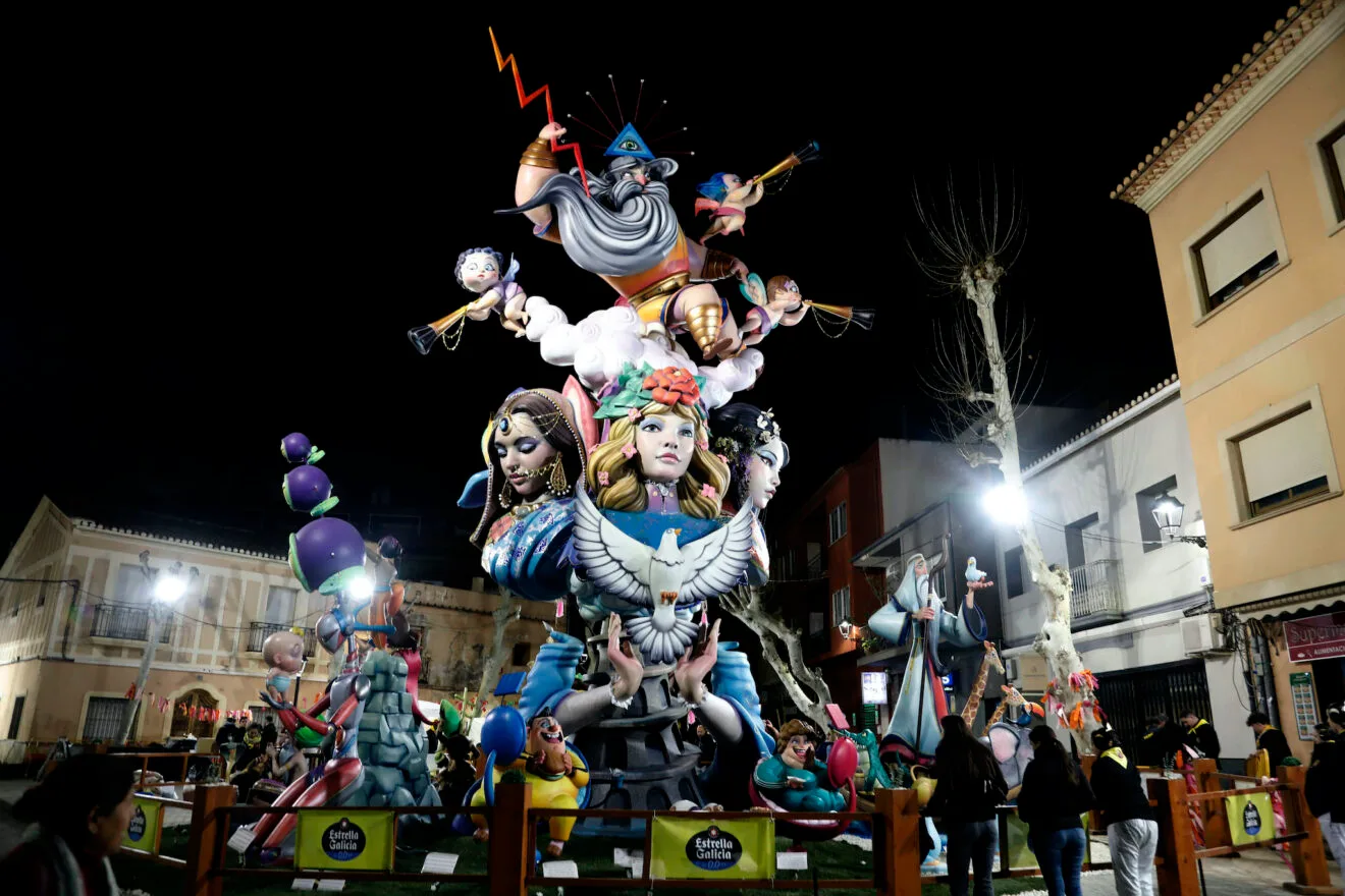 Monumento grande de la Falla Oeste de Dénia en 2025