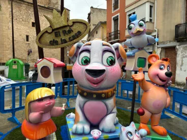 Monumento infantil de la Falla Plaça i Natzaré de Pego en 2025