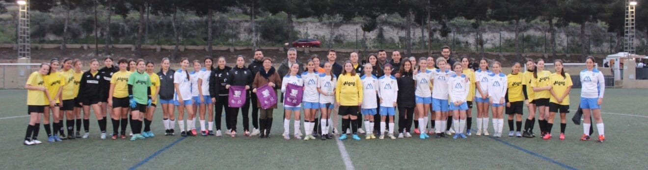 Mujeres del fútbol femenino de Benitatxell y Benissa