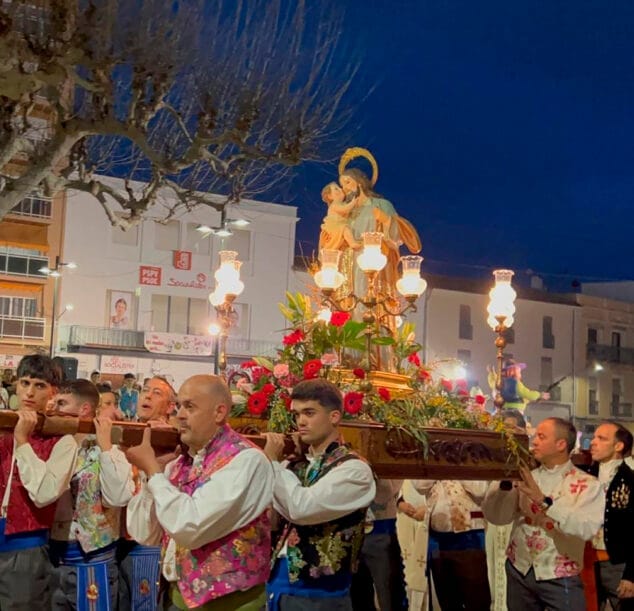 procesion san jose 19 de marzo comision fallera falla la font raul alentado 1