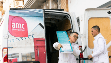 Proceso de instalación de parquet con materiales de alta calidad