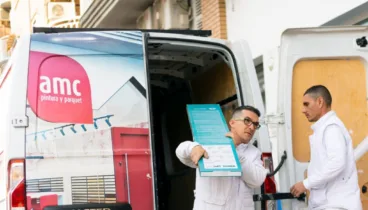 Proceso de instalación de parquet con materiales de alta calidad
