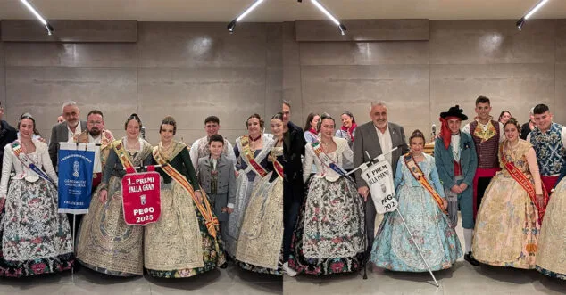 representantes de la falla la font y convent de pego en la entrega de premios 2025