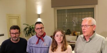 Representantes municipales y de Fallas en el momento de la suspensión de las Fallas de Dénia