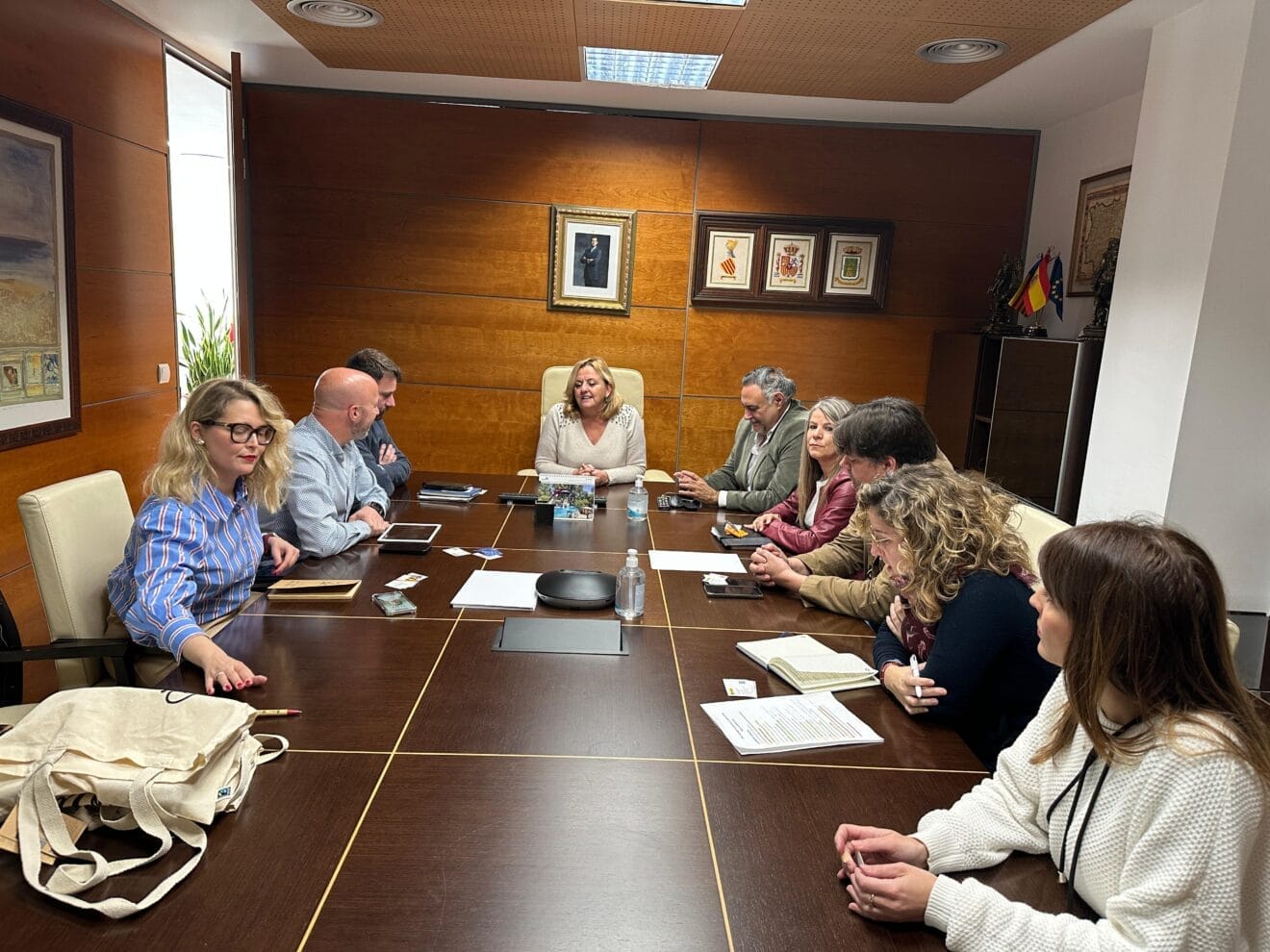Reunión de trabajo en Calp  con el Grupo social ONCE