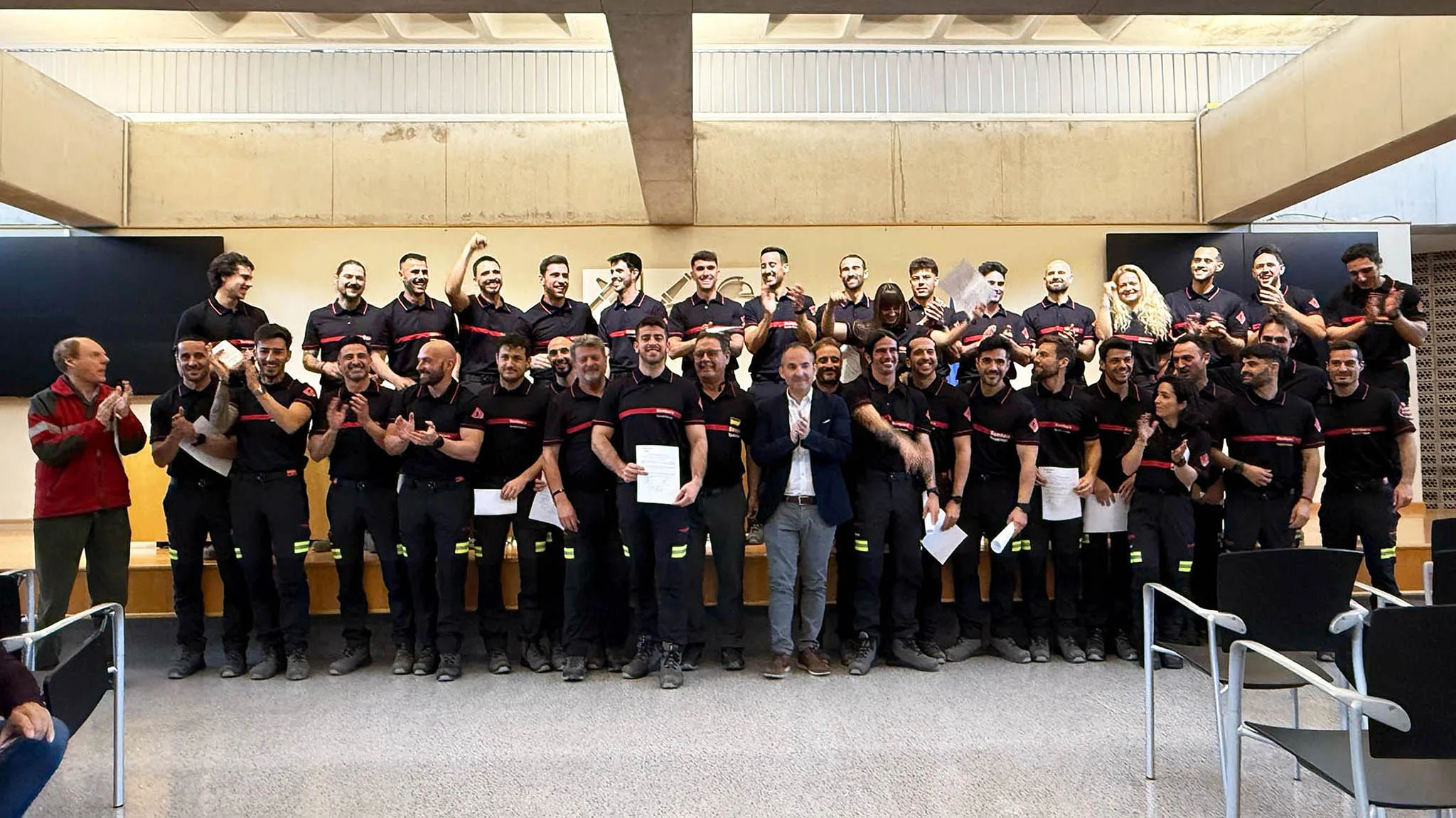 toma de posesion de los 35 efectivos al consorcio provincial de bomberos de alicante