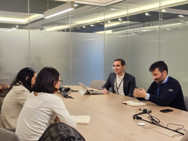 Imagen: Marzà y Perles en una de las reuniones