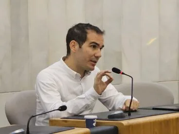 ximo perles diputado de compromis en la diputacion de alicante