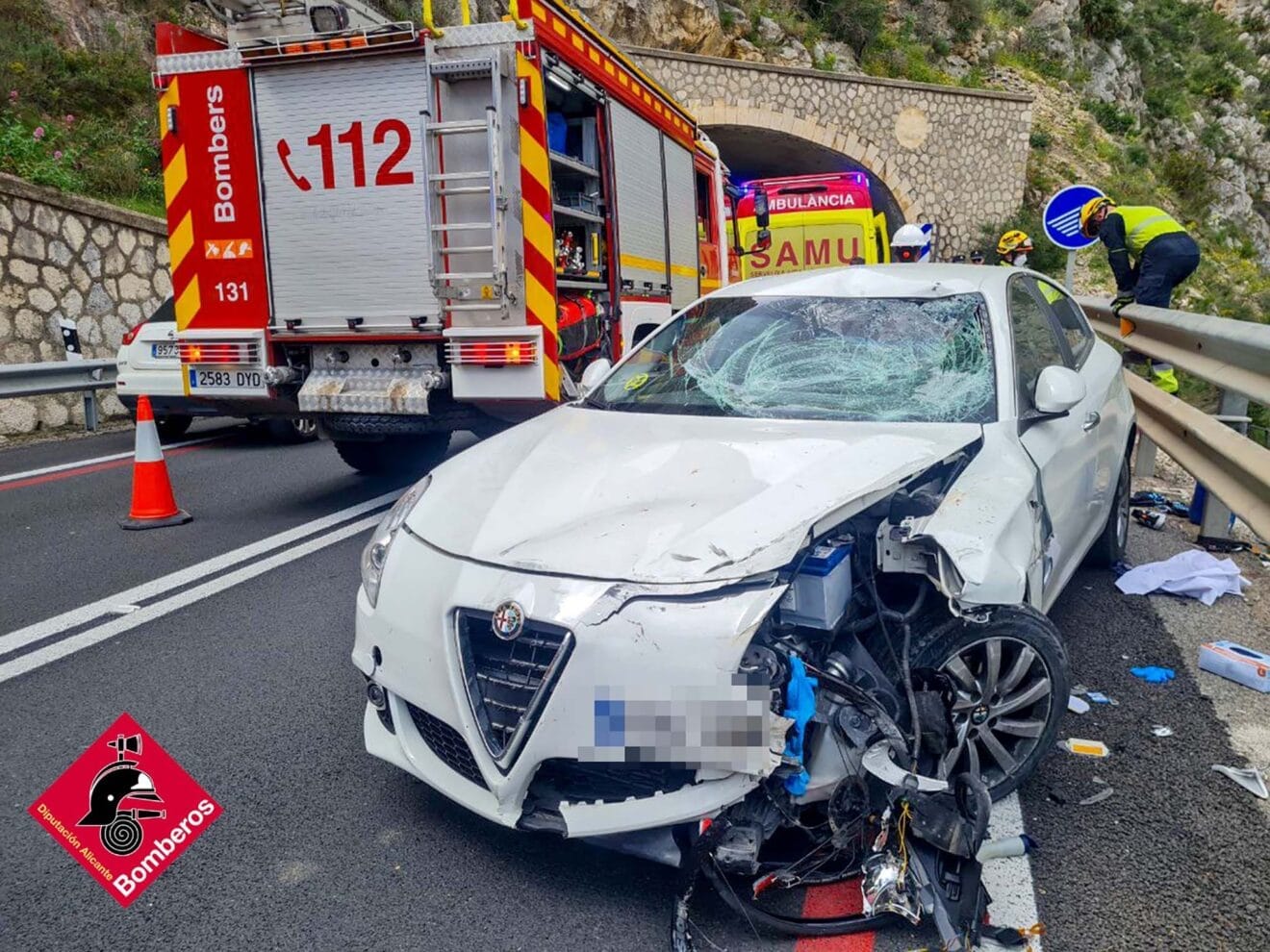 Coche accidentado en Calp