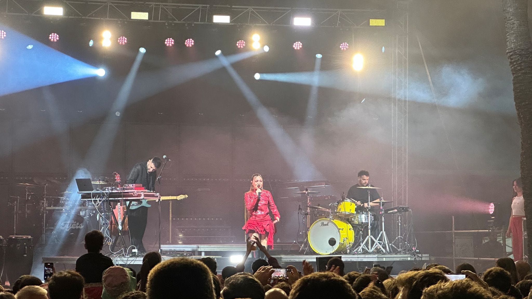 concierto de abril en benissa en la gira abril tot lany tour