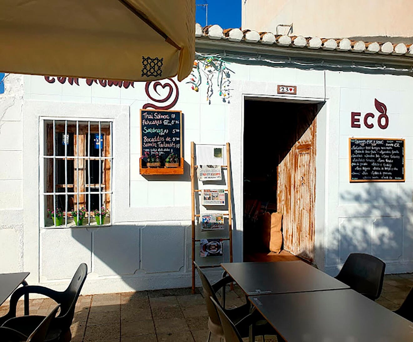 Exterior del restaurante Con Alma en Dénia