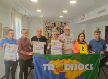 Firma del convenio de colaboración entre Escola Valenciana y la Xarxa Esportiva de la Marina Alta