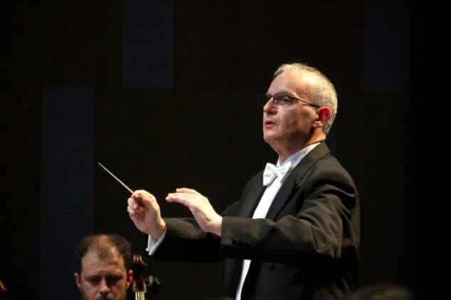 francesc estevez director de la orquestra de la marina alta