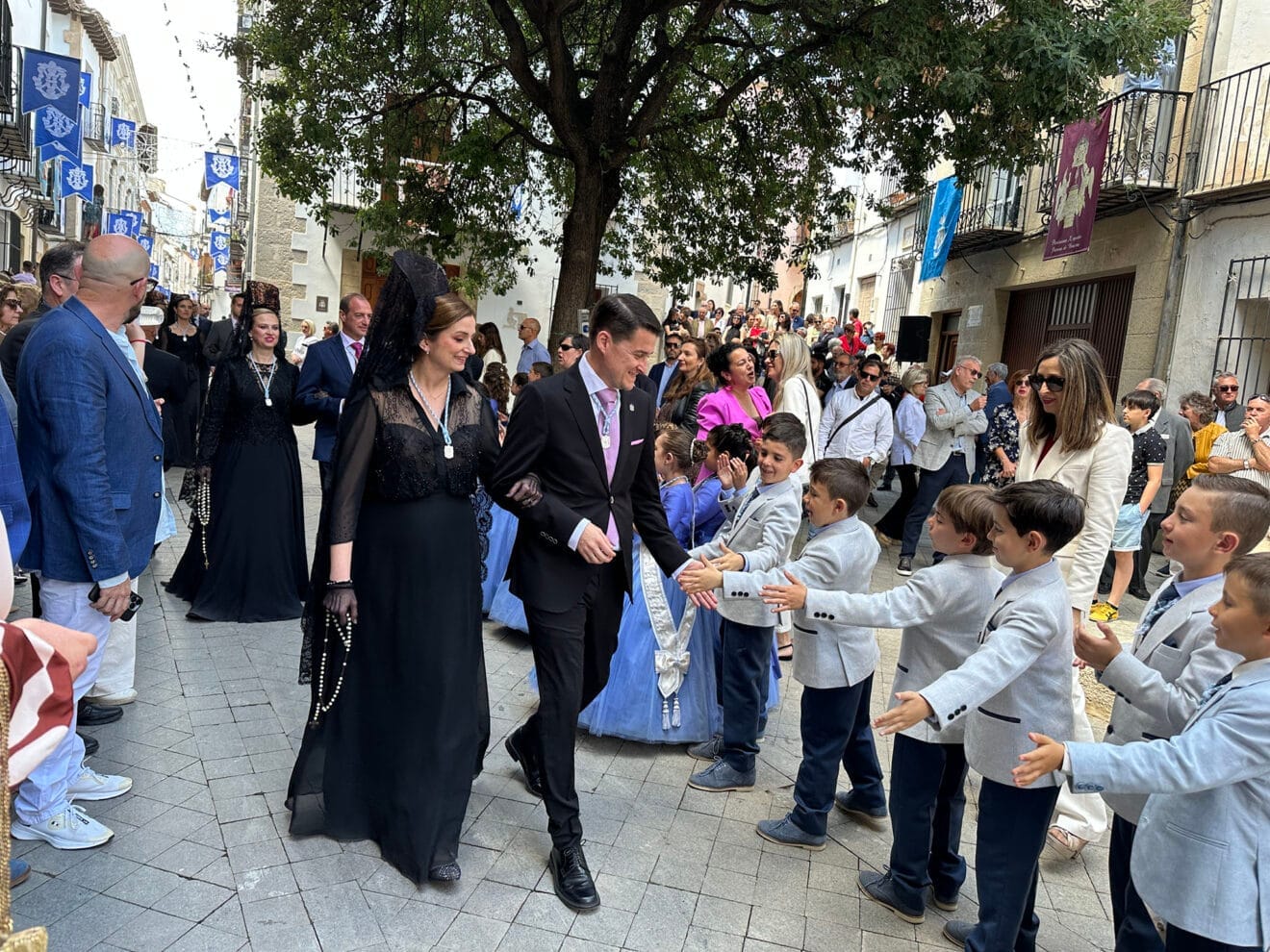 Llegada al monumento del Riberer en Benissa el día del apagón