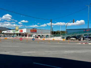 Regulación del tráfico durante el apagón en Calp