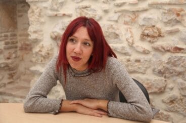 Sandra Monfort, de Pedreguer, en las oficinas de Avantcem