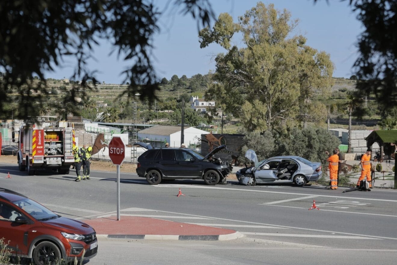 Los dos vehículos del accidente  en Benissa