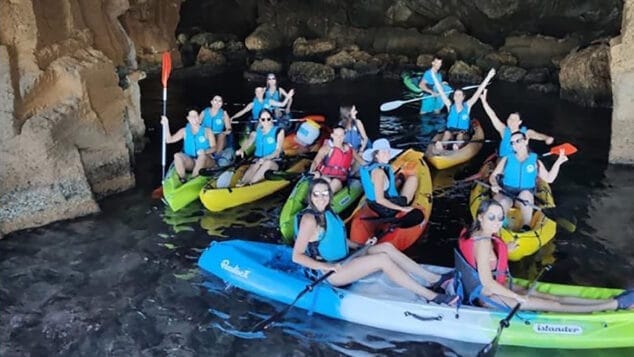 actividad de salida en kayak para jovenes desde pedreguer